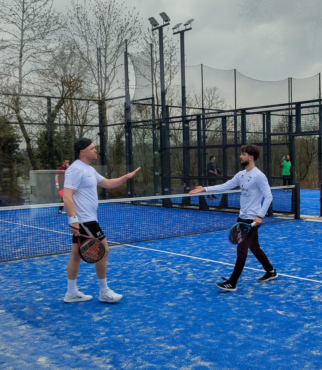 Vaihinger Padel-Herren feiern perfekten Saisonauftakt mit Doppelsieg